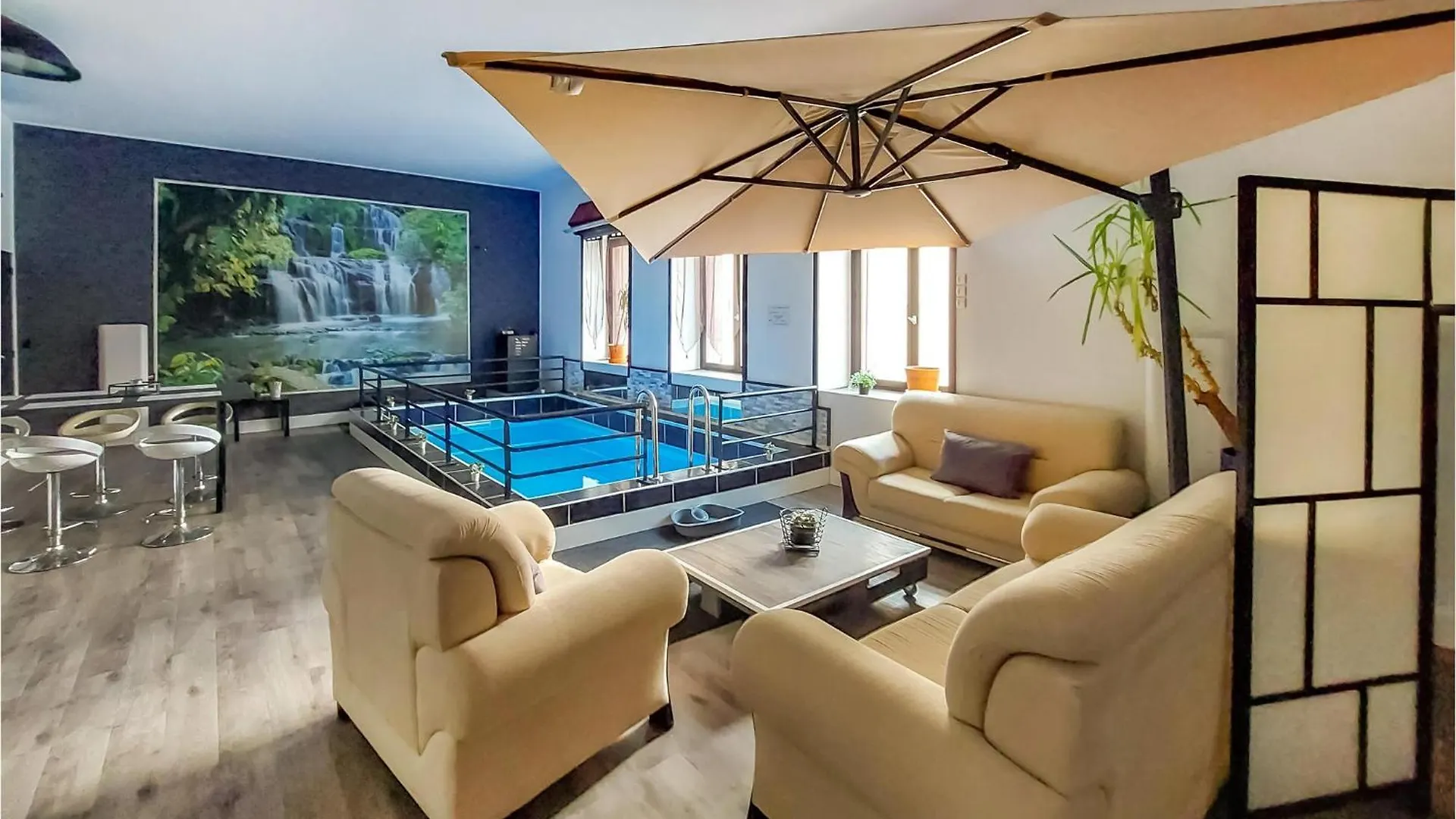 Gorgeous Apartment In Saint-Bonnet-Le-Chatea